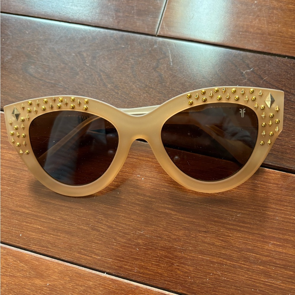 Frye 1021 GOLD Cat Eye Studded chunky Sunglasses